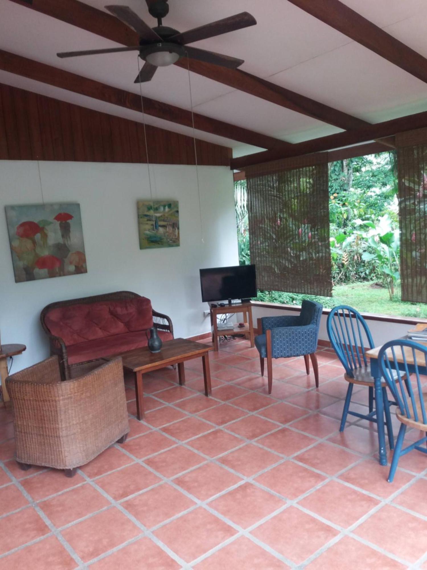 Los Delfines Lodge Puerto Viejo de Talamanca エクステリア 写真